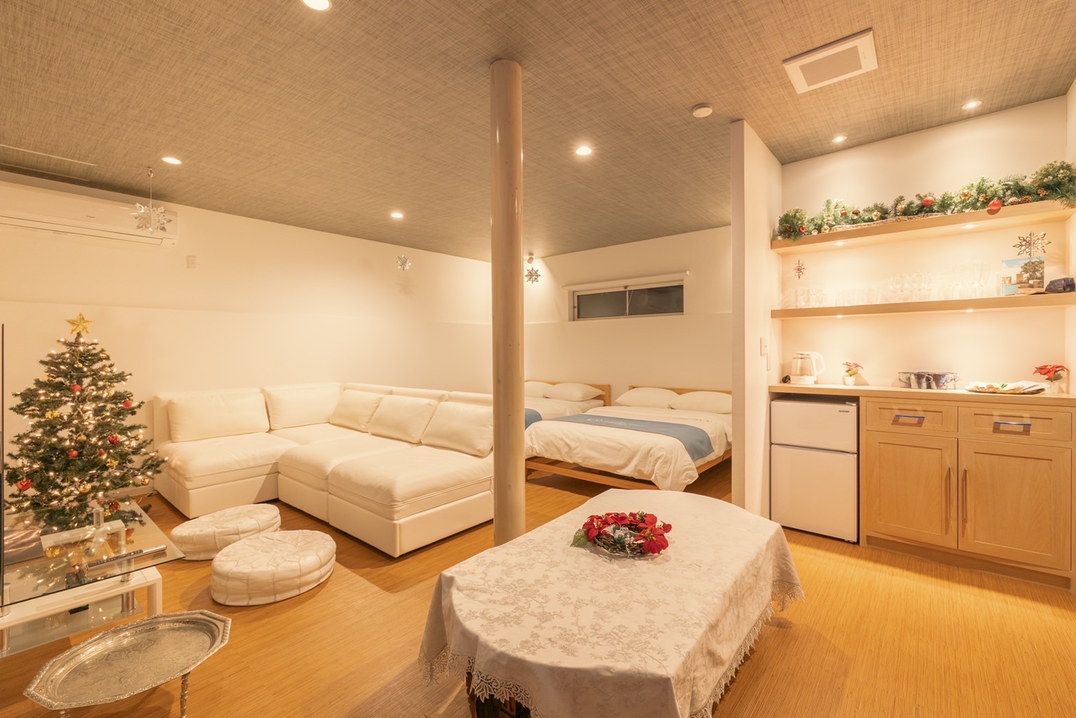 公式】Casablanca Pool House｜鎌倉｜オールシーズン対応プールと